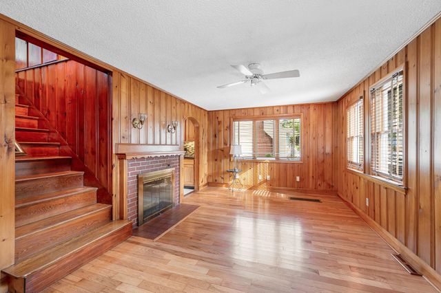 186 South Rd, Bedford, MA 01730