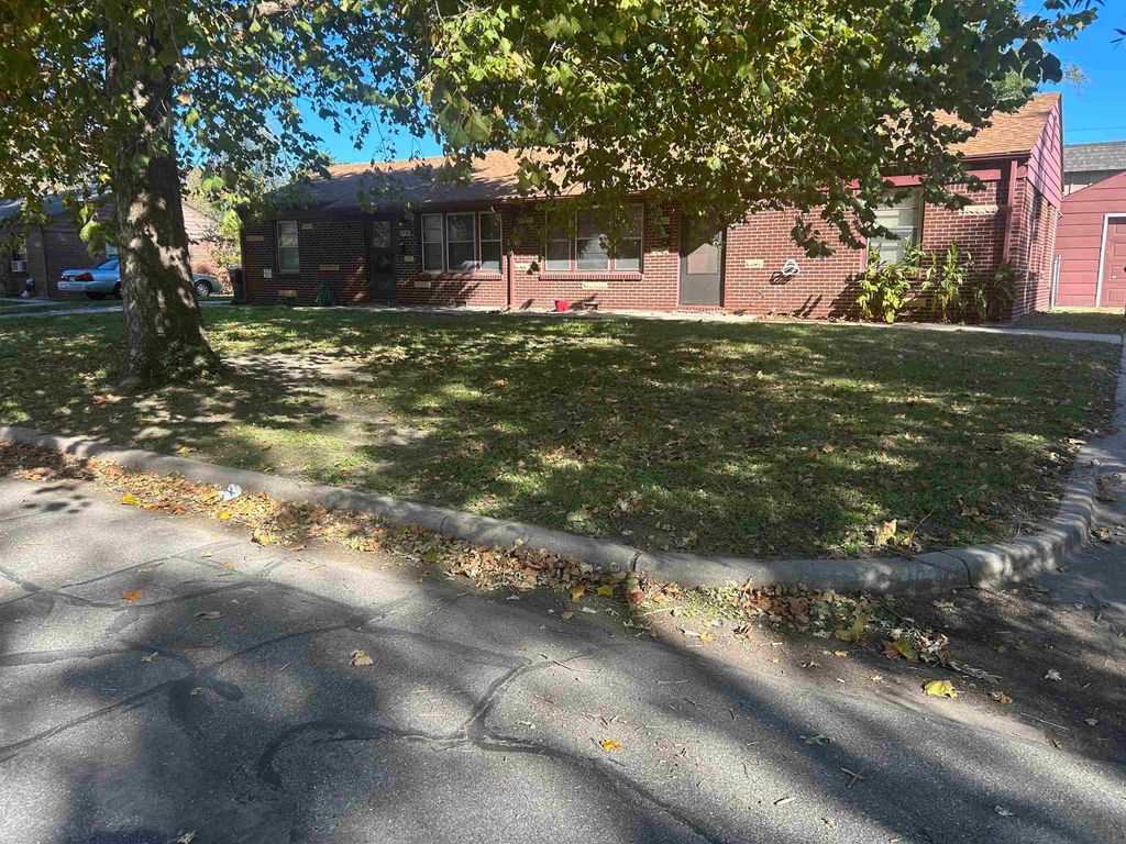 2738-2740 S Lulu Ave, Wichita, KS 67216