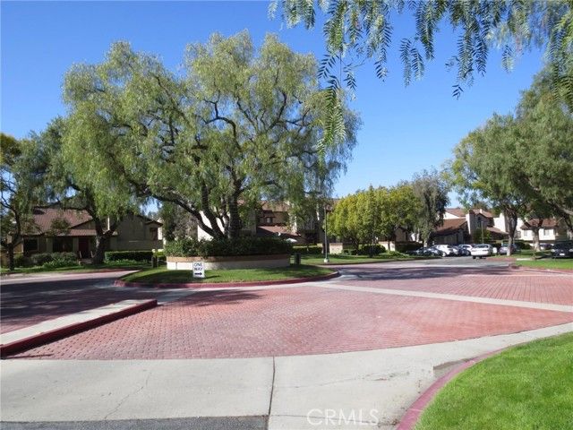 17 Rock Cliff Place, Pomona, CA 91766