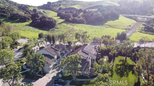 17 Rock Cliff Place, Pomona, CA 91766