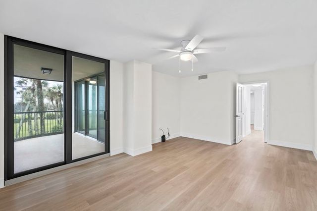 4600 Highway A1a None 206, Vero Beach, FL 32963