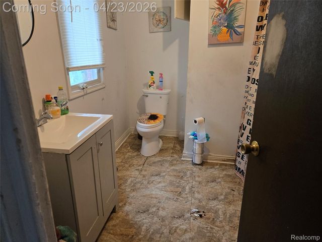 19410 Kentfield Street, Detroit, MI 48219