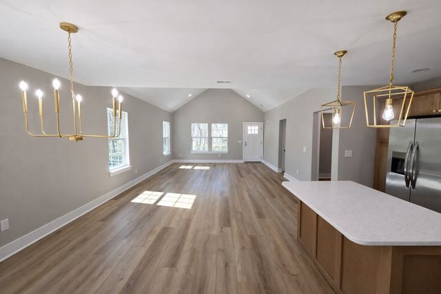 222 Todd St, Charlotte, TN 37036