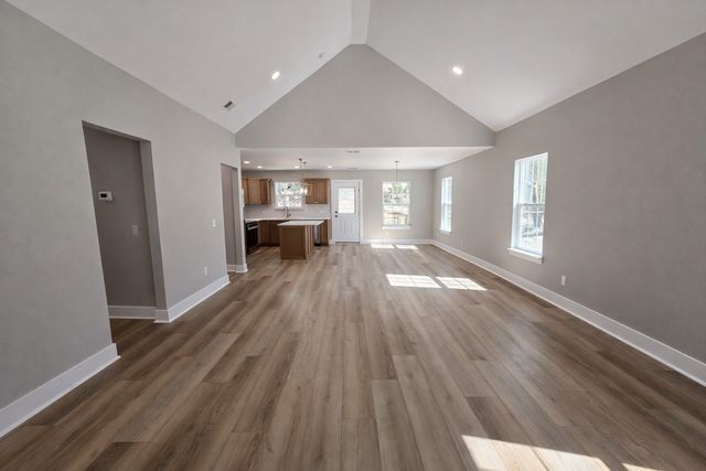 222 Todd St, Charlotte, TN 37036