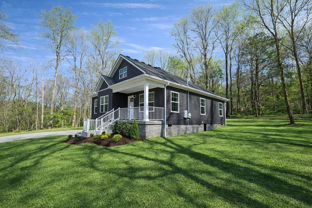222 Todd St, Charlotte, TN 37036