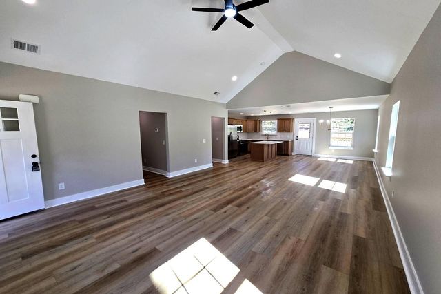 222 Todd St, Charlotte, TN 37036