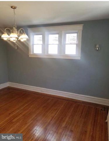 111 OAKLEY RD, Upper Darby, PA 19082