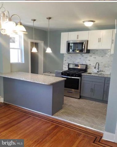 111 OAKLEY RD, Upper Darby, PA 19082