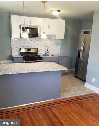 111 OAKLEY RD, Upper Darby, PA 19082