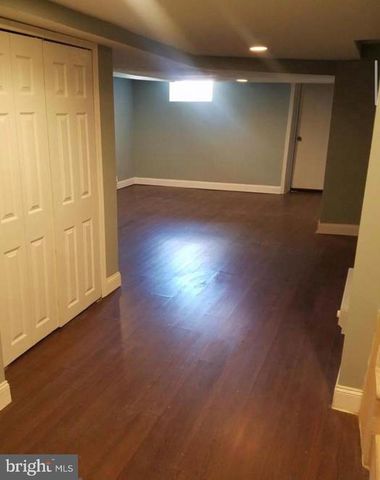 111 OAKLEY RD, Upper Darby, PA 19082
