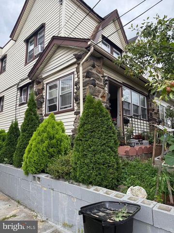 111 OAKLEY RD, Upper Darby, PA 19082