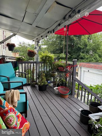 111 OAKLEY RD, Upper Darby, PA 19082