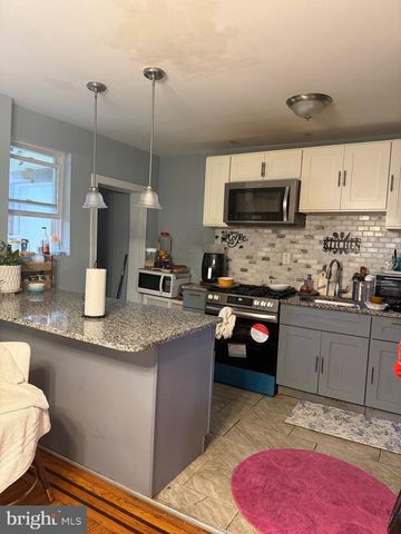 111 OAKLEY RD, Upper Darby, PA 19082
