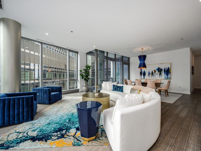 403 N Wabash Avenue 15A, Chicago, IL 60611