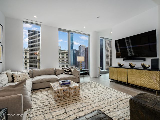 403 N Wabash Avenue 15A, Chicago, IL 60611