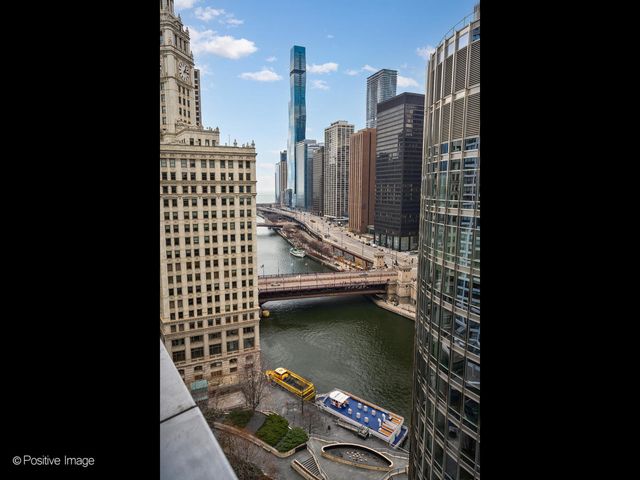 403 N Wabash Avenue 15A, Chicago, IL 60611