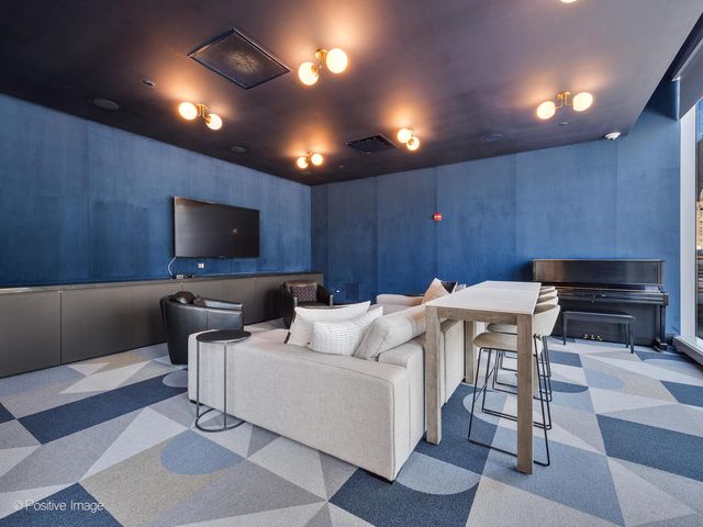 403 N Wabash Avenue 15A, Chicago, IL 60611
