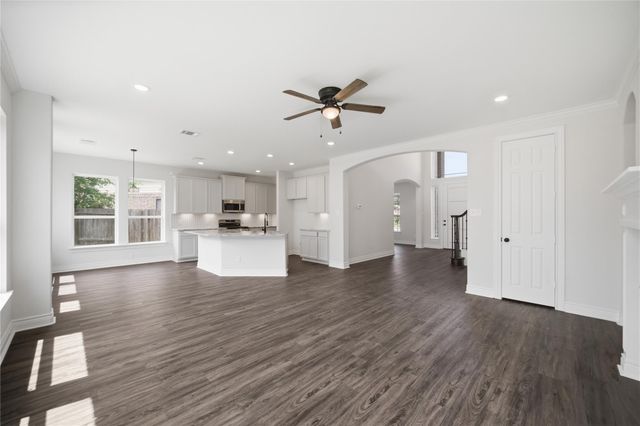 1015 Fairway Drive, La Porte, TX 77571