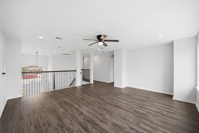 1015 Fairway Drive, La Porte, TX 77571