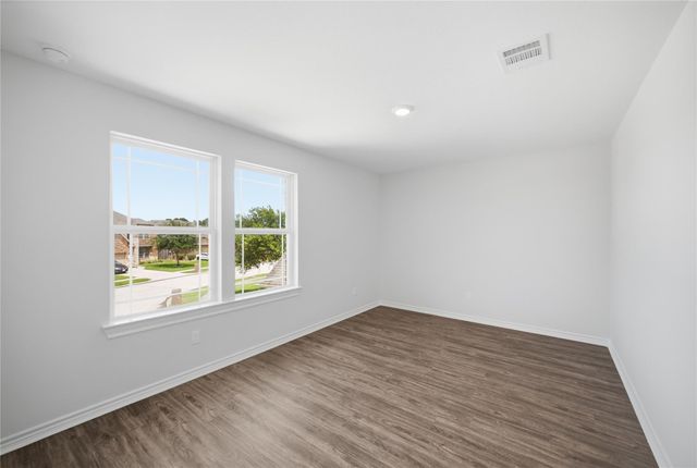 1015 Fairway Drive, La Porte, TX 77571