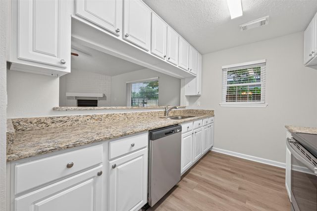 3319 Abbey Field Lane, Porter, TX 77365