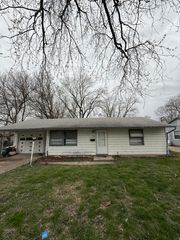1939 E Spruce Street, Kankakee, IL 60901