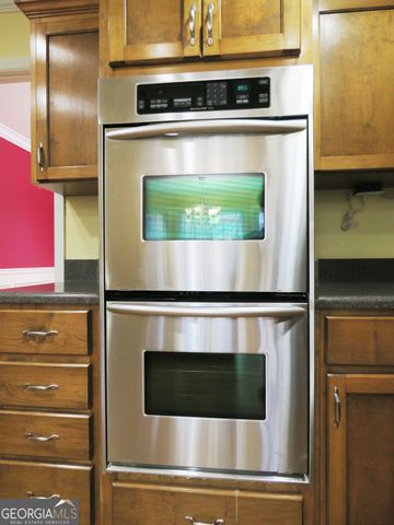 1712 Victoria Way NW, Kennesaw, GA 30152