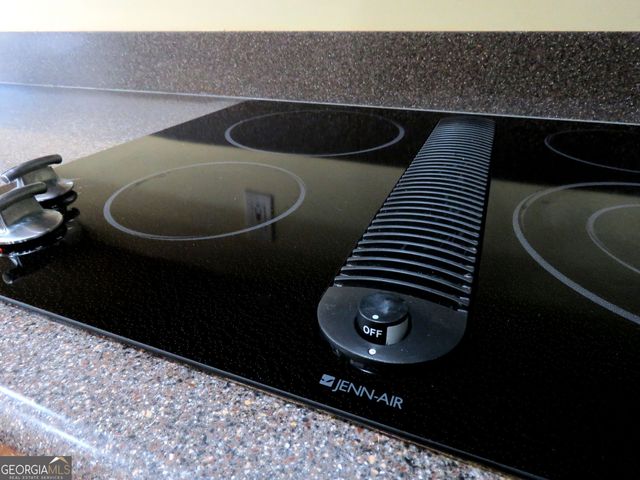 1712 Victoria Way NW, Kennesaw, GA 30152