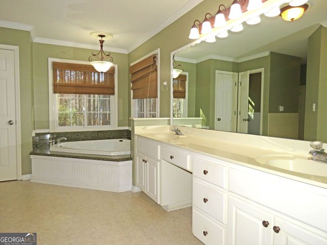 1712 Victoria Way NW, Kennesaw, GA 30152