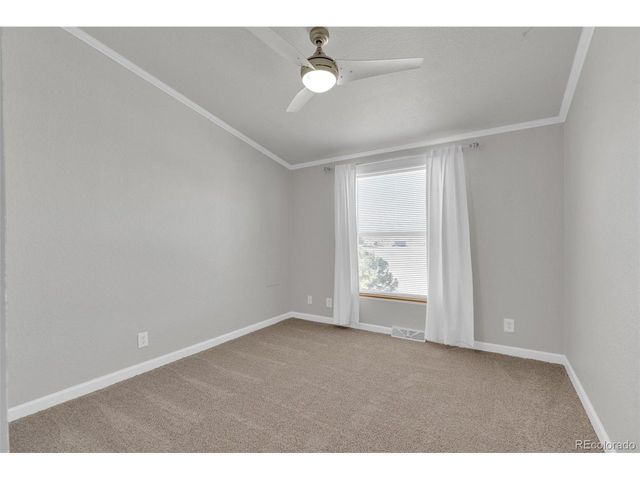 300 Shasta Ct, Kiowa, CO 80117