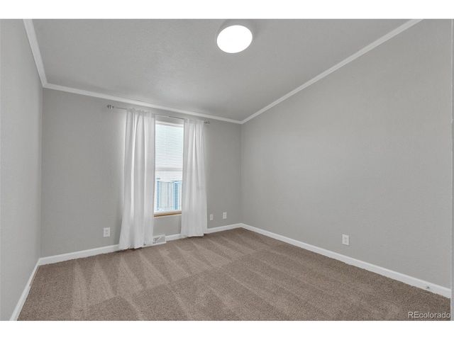 300 Shasta Ct, Kiowa, CO 80117