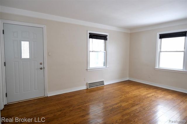 2141 Mahan Street, Ferndale, MI 48220