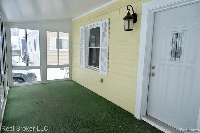 2141 Mahan Street, Ferndale, MI 48220