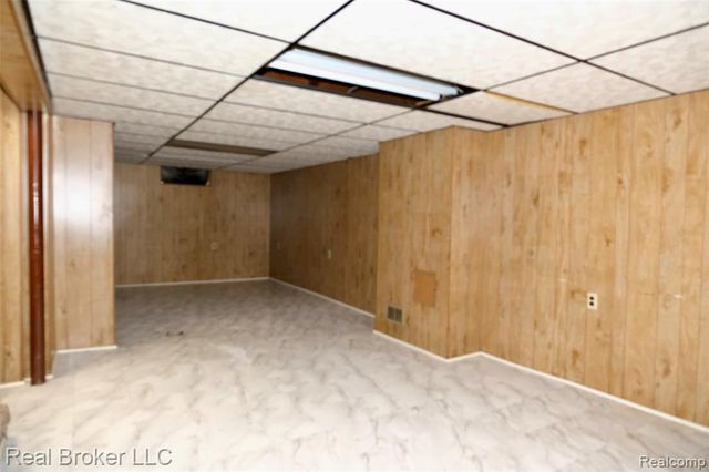 2141 Mahan Street, Ferndale, MI 48220