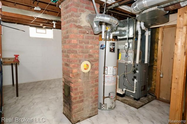 2141 Mahan Street, Ferndale, MI 48220