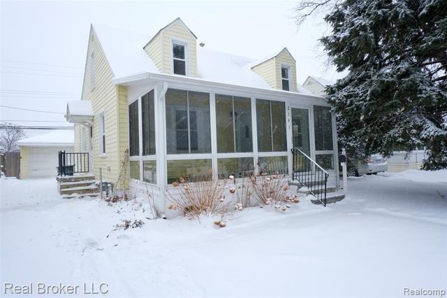 2141 Mahan Street, Ferndale, MI 48220