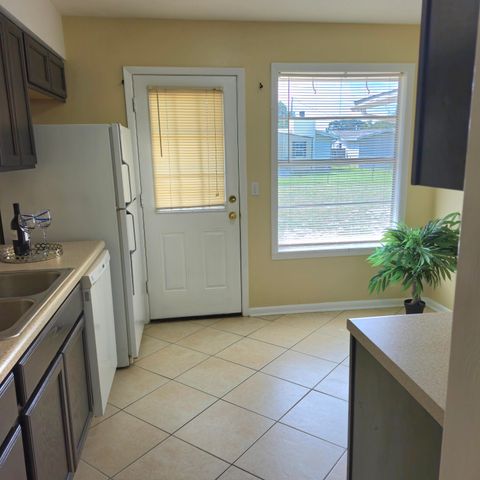 308 NW Victoria Avenue, Fort Walton Beach, FL 32548