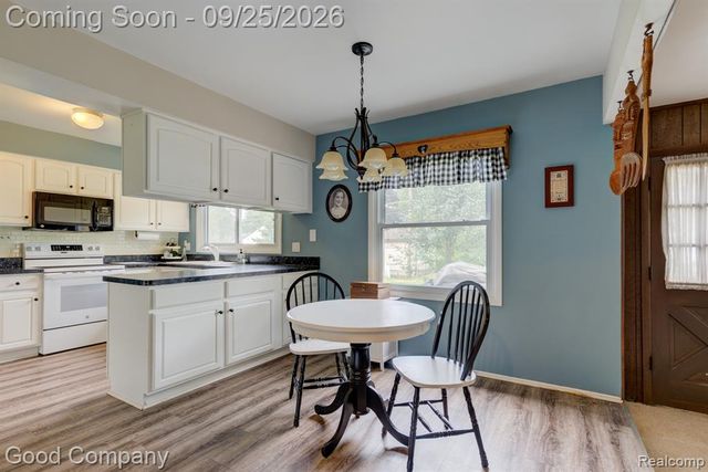 36058 Barkley Street, Livonia, MI 48154