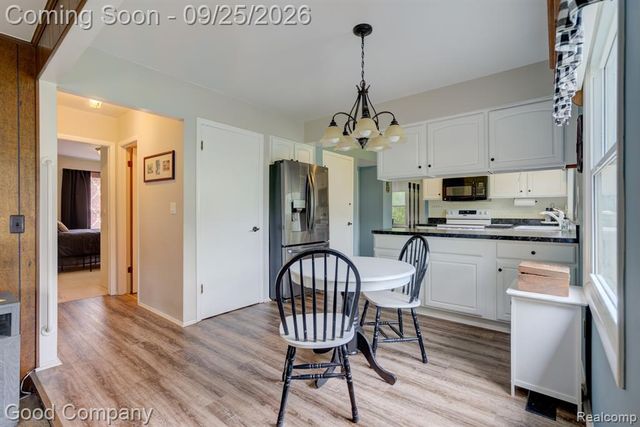 36058 Barkley Street, Livonia, MI 48154