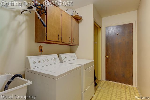 36058 Barkley Street, Livonia, MI 48154