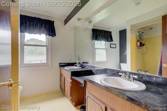 36058 Barkley Street, Livonia, MI 48154