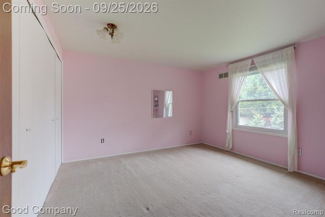 36058 Barkley Street, Livonia, MI 48154