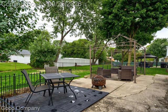 36058 Barkley Street, Livonia, MI 48154