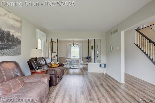 36058 Barkley Street, Livonia, MI 48154