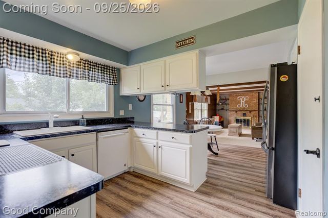 36058 Barkley Street, Livonia, MI 48154