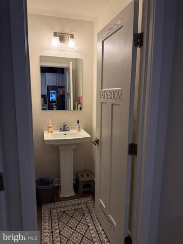 8005 MILLTOWN CIR, Cheltenham, PA 19012