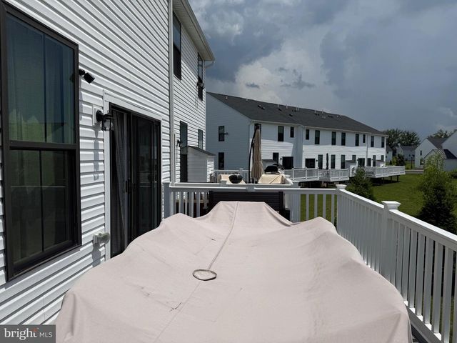 8005 MILLTOWN CIR, Cheltenham, PA 19012