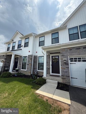 8005 MILLTOWN CIR, Cheltenham, PA 19012