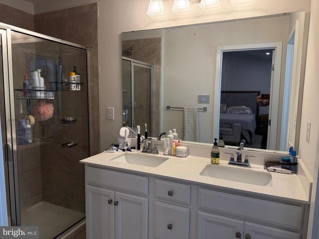 8005 MILLTOWN CIR, Cheltenham, PA 19012