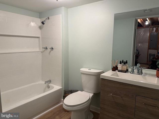 8005 MILLTOWN CIR, Cheltenham, PA 19012